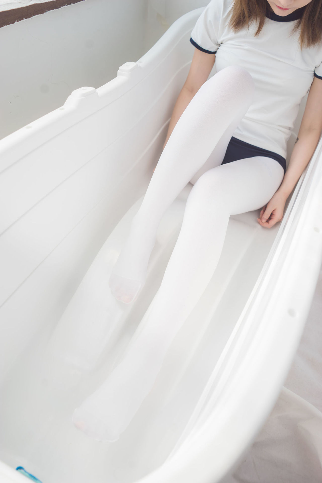 [森萝财团] BETA-031 浴缸白丝 萝莉丝袜写真